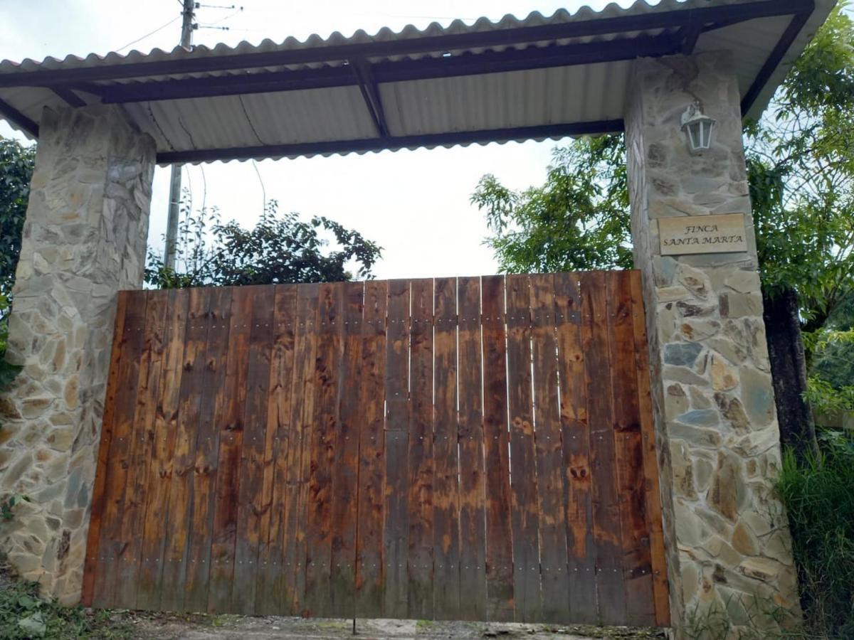 Finca Exclusividad Familiar O Grupo De Amigos Capacidad Hasta 12 Personas Calles En Placa Huella, Caminata Ecologica Alban  Ngoại thất bức ảnh